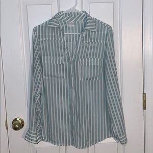 New York and Company button down soho blouse🎃